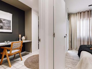 Sabre 2 bedrooms and office in Gràcia