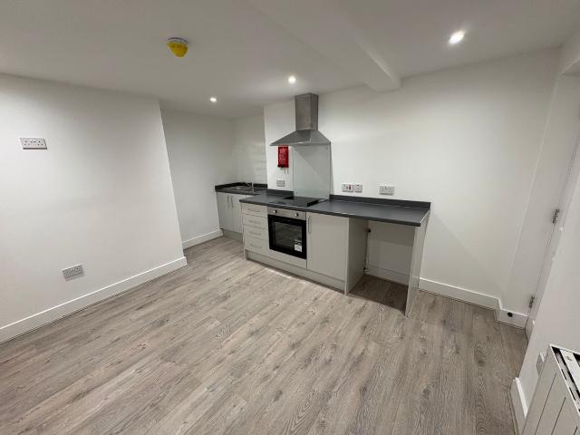 Sackville St, Bradford BD1, 1 bed flat to rent, £700 pcm | PrimeLocation
