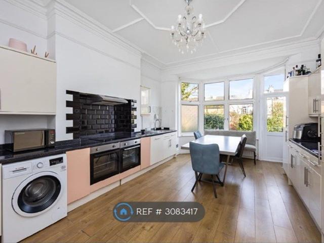 Sackville Road Up, Hove BN3, 6 bed semi detached house to rent, £3,900 pcm | PrimeLocation