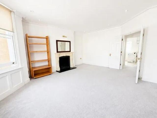 Sackville Road BN3 4GH 3 bedroom flat to rent