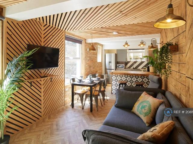 Sackville Road, Hove, BN3 2 bed flat to rent £1,650 pcm £381 pw