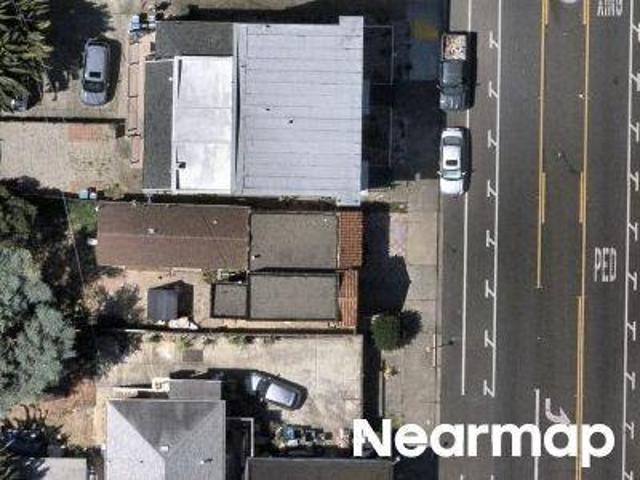 Sacramento St