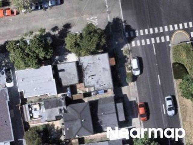 Sacramento St