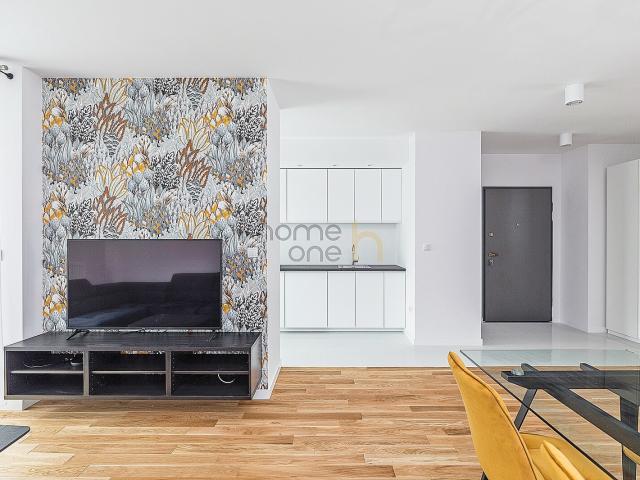 Sadyba, Warszawa: apartament 2 sypialnie, klimatyzacja, garaż