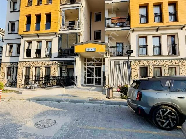 Sadıkbey Toki Sitesinde 3+1 120mt2 Ön Cephe Fırsat Satılık Daire