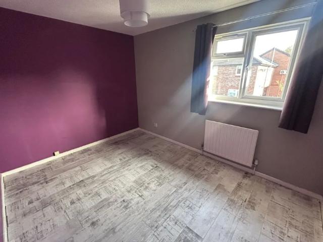 Saddleback Road, Shaw, SWINDON