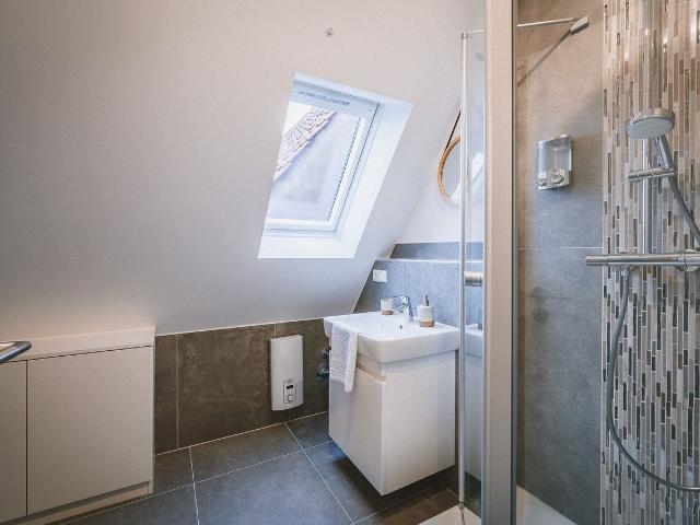 Sadebo Apartments Design with Parking very Central, Lubeck Amsterdam Apartments for Rent