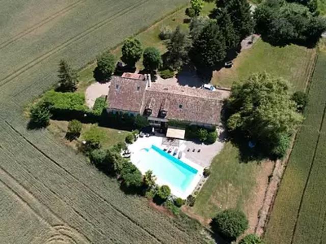 Sadillac 24500 Achat / Vente maison 6 pièces t6 piscine terrasse