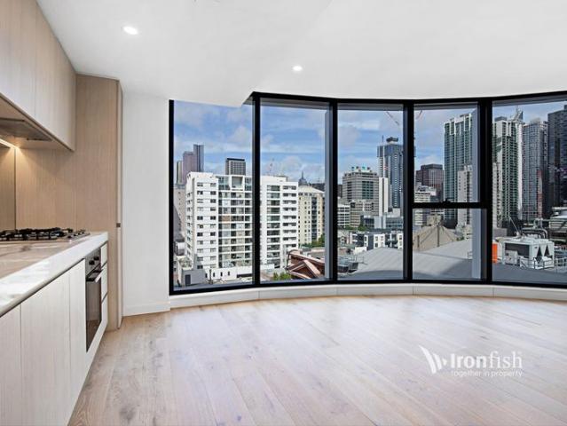 Safest Building in CBD with 24 hours concierge!