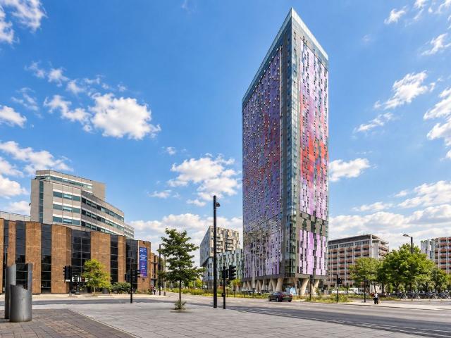 Saffron Central Square, Pinnacle Apartments CR0, Property to rent, £1,450 pcm | PrimeLocation