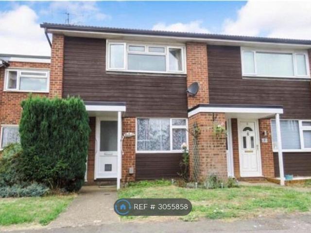 Saffron Court, Biggleswade SG18, 2 bed maisonette to rent, £1,150 pcm | PrimeLocation