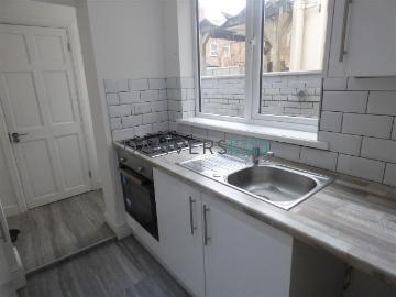 Saffron Lane, Leicester LE2, 3 bed terraced house to rent, £1,050 pcm | PrimeLocation