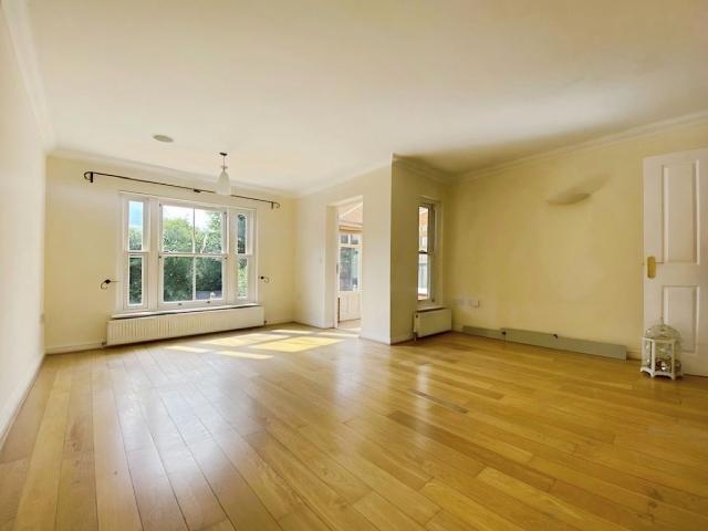 Saffron Walden, Saffron Walden CB11, 4 bed semi detached house to rent, £1,900 pcm | PrimeLocation