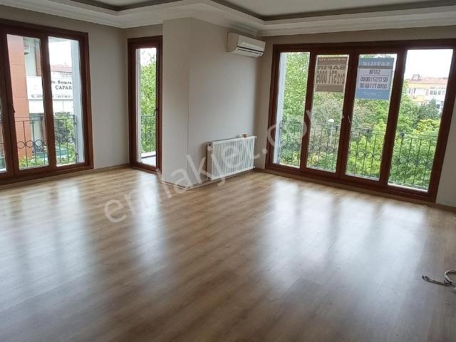 Safir Bakırköy Gayrimenkul'den İncirli Caddesi Üzeri 3+1 Daire
