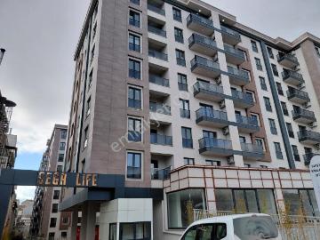 Safir Bakırköy'den Sega Life 'da 5.katta 2 Oda 1 Salon Kiralık