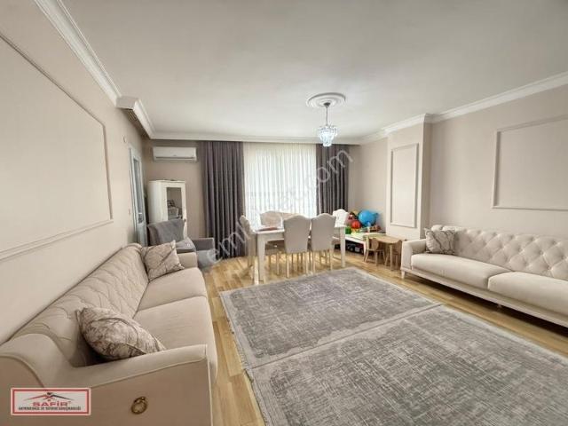 Safir'den İzmir Park Avm Yakını Çift Cepheli 3+1 Daire