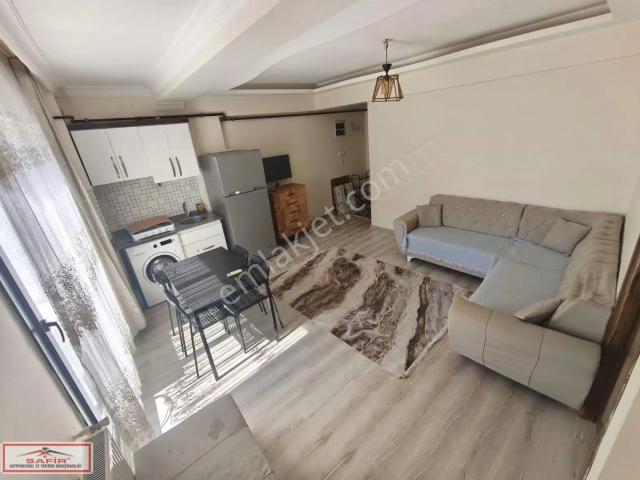 Safir'den Metin Göktepe Cad. Eşyalı 1+1 Daire