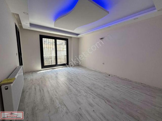 Safir'den Modern Ve Kullanışlı Masrafsız 7 Yaşında 2+1 Daire