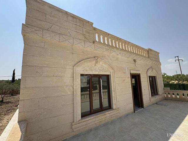 SAFNUR GAYRİMENKULDEN GÖLPINARDA SATILIK BAĞ EVİ