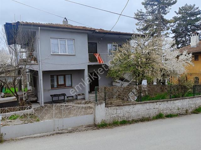 Safranbolu Bağlarbaşında 1201 M2 Bahçeli 2 Katlı Müstakil Ev