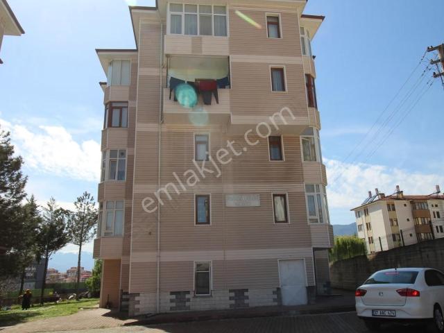 Safranbolu Emek Mah. Eski May Kolej Karşısında Satılık 3+1 Daire