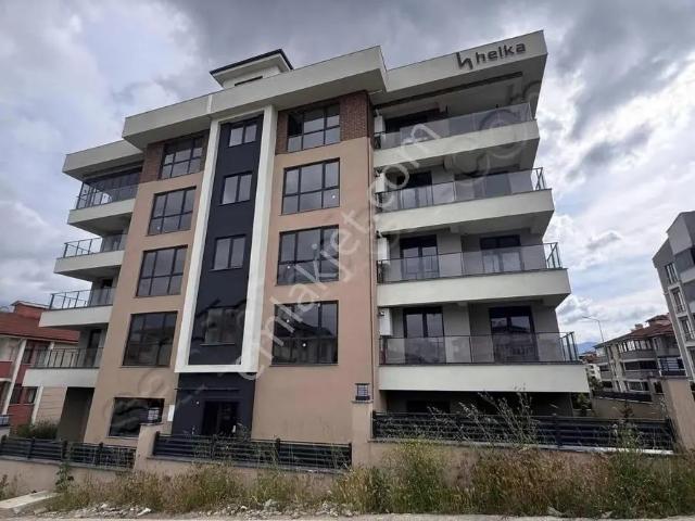Safranbolu Esentepe Mah 3+1 Ebeveyn Banyolu Sıfır Luks Daire