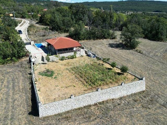SAFRANBOLU SIRÇALI SATILIK TAŞ EV VE ARSASI