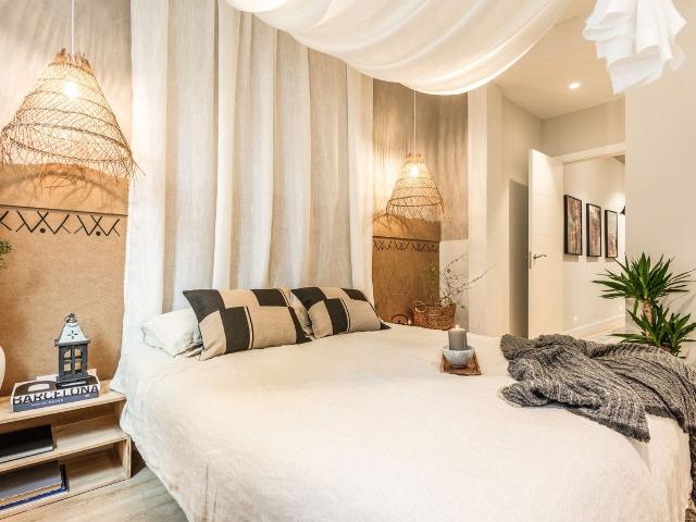 Saharan Inspired 3 Bedroom Apartment with Terrace in Chamberí, Madrid Amsterdam Apartments for Rent