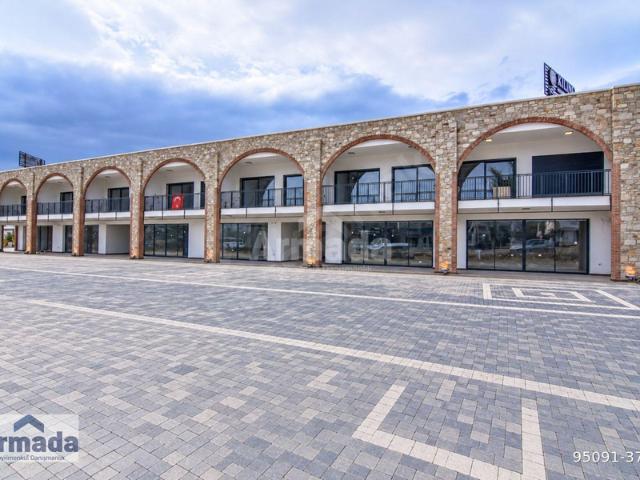 SAHİL SİTELERİNDE DENİZE 900M HAVUZLU SİTEDE 1+1 GENİŞ DAİRE