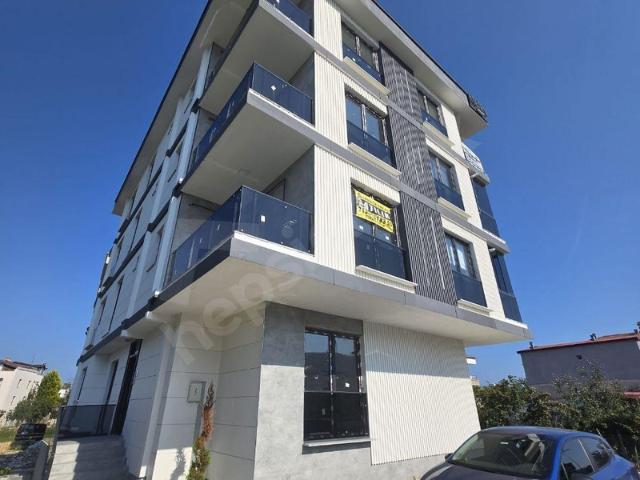 SAHİL YOLUNDA SATILIK LUX 1+1 DAİRELER