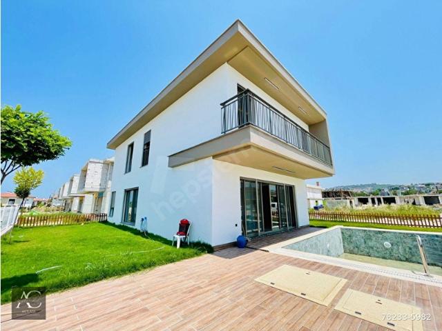 SAHİLE 700MGUVENLIKÖZELHAVUZBAHÇEOTOPARKYERDEN ISITMALÜXAKILLI EVFULL ESYALITAMAMI MÜSTAKİL