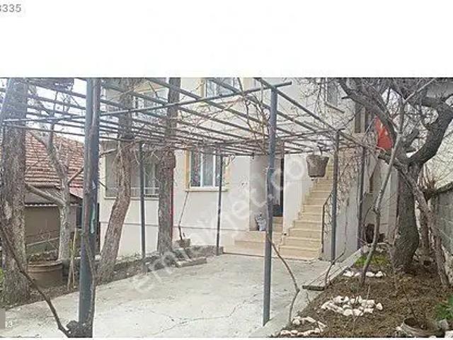 Sahibinden Müstakıl Kiralık Ev Ön Arka Bahceli.kombili Doğal Gazlı Aile + Öğrenci Eşyalı+ Eşyasız