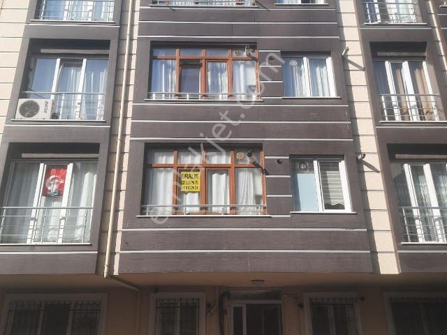 Sahibinden Madenler Metro Durağı Na Yakın3+1 Ayrı Mutfak Geniş Daire