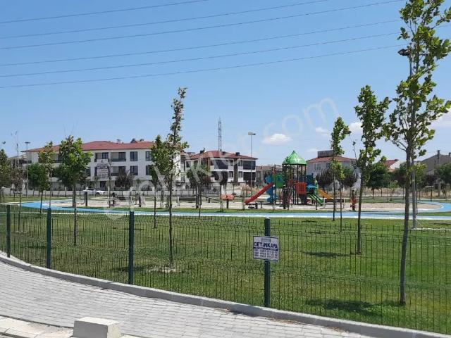 Sahibinden, İskanlı, Cam Balkonlu, Mekke Camii Mevkii, Park Cepheli, Önü Açık Geniş 1+1