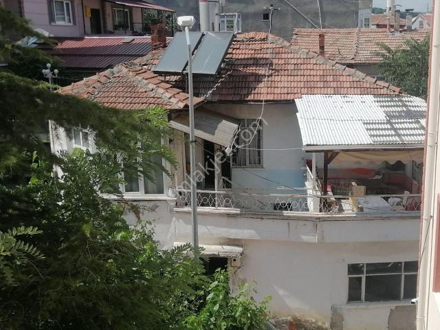Sahibinden Merkezi Konumda Satılık 2 Katlı Müstakil Ev