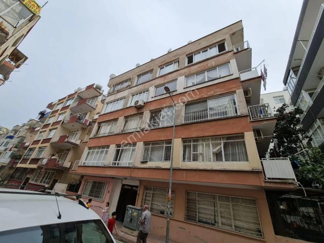 Sahibinden Mersin Akdeniz Hamidiye Mh.millet Bahçesi Yanı, Askerlik Şubesi Karşısı, Trt Sokağı 4. Kat