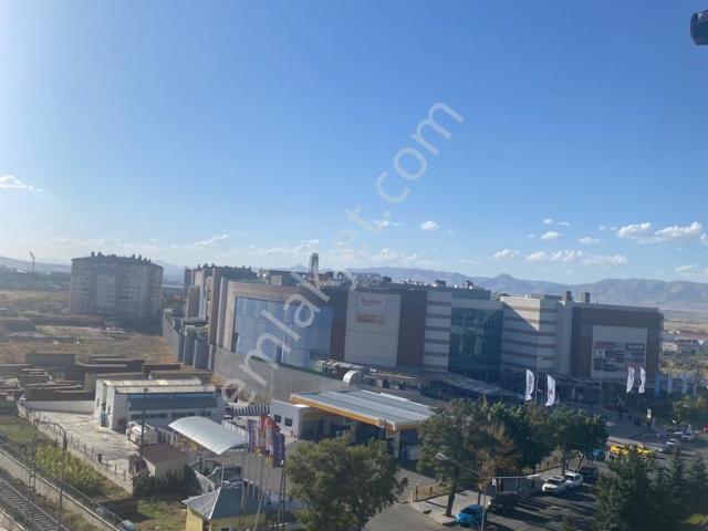 Sahibinden Mng Avm Karşısı Terminal Caddesinde 4+1 Kiralık Konut