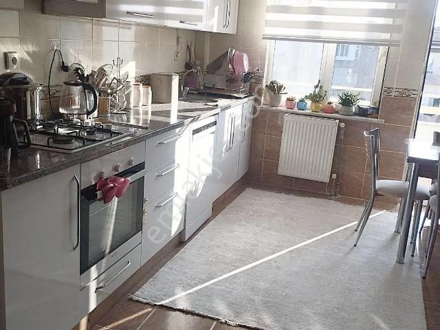 Sahibinden Niğde Selçuk Mahallesi'nde Kiralık Geniş 3+1 Daire