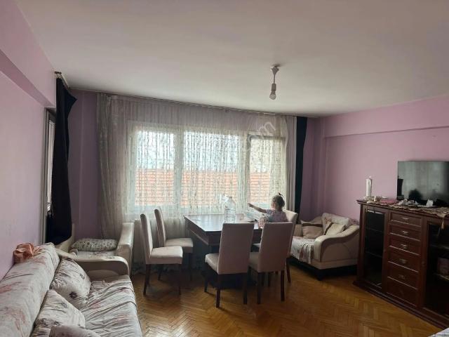 Sahibinden Acil Kiralık Daire Üçyol Metro Yakını