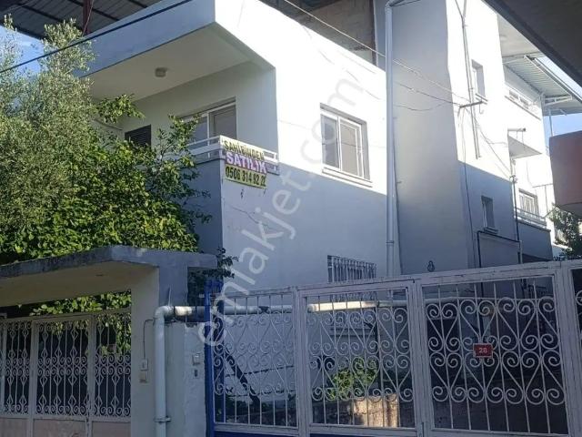 Sahibinden Acilsatılık Ceyhan Cumhurıyet Mahallesinde 3+1 Geniş Oturumlu 2 Kat 1+1 Teras Bolumu 3 Kat