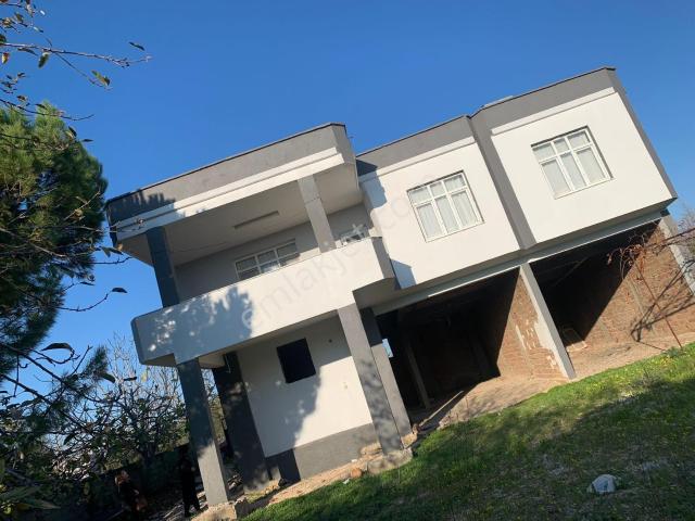 Sahibinden Adana Kürkcüler Göztepe Mahhalesinde 860m2 Arsada 200m2 Oturum Ev