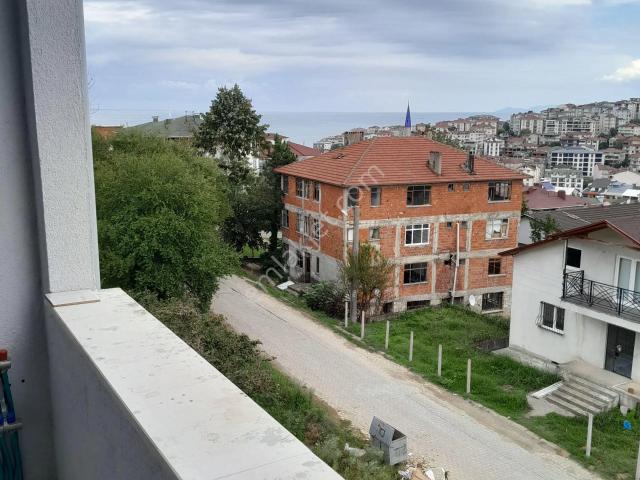 Sahibinden Akçakoca Yeni Hastane Yakınında Kiralık Sıfır 2+1 Daire