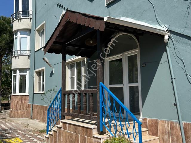 Sahibinden Akhisar Medar Kiralık 3+1 Kaloriferli Bahçeli Daire