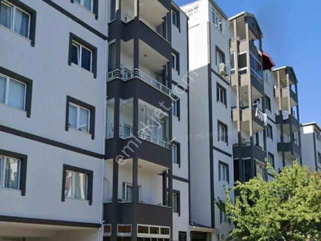 Sahibinden Başakşehir'de Modern Dekorasyonlu Kiralık 3+1 Daire