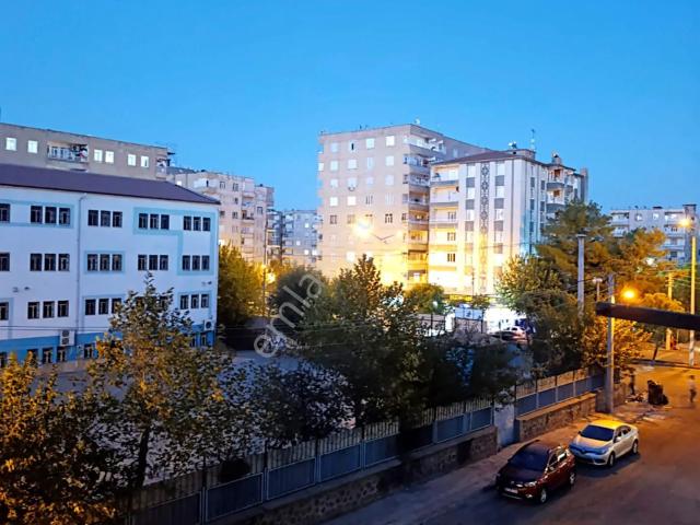 Sahibinden Bağlar Şeyh Şamil'de 2+1 Merkezi Konumda Acil Satılık Daire