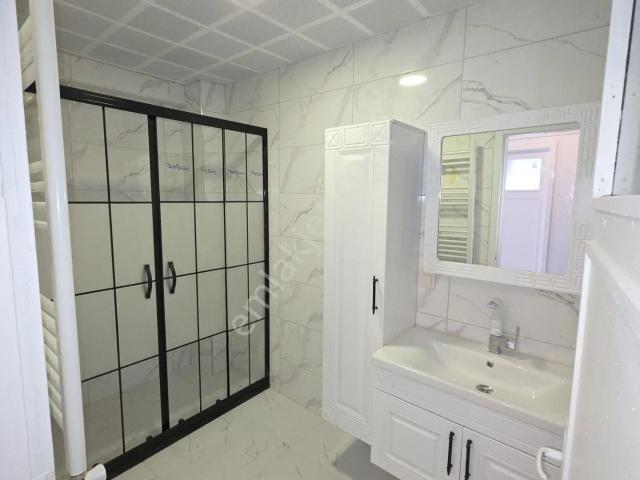 Sahibinden Balgat Merkez'de Aile Apartmanında Yenilenmiş Bina Ve Yenilenmiş 2+1 Kiralık Daire