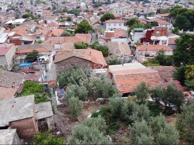 Sahibinden Bergama Ulucamii Mahallesi'nde 790 M² Bahçeli Müstakil Ev