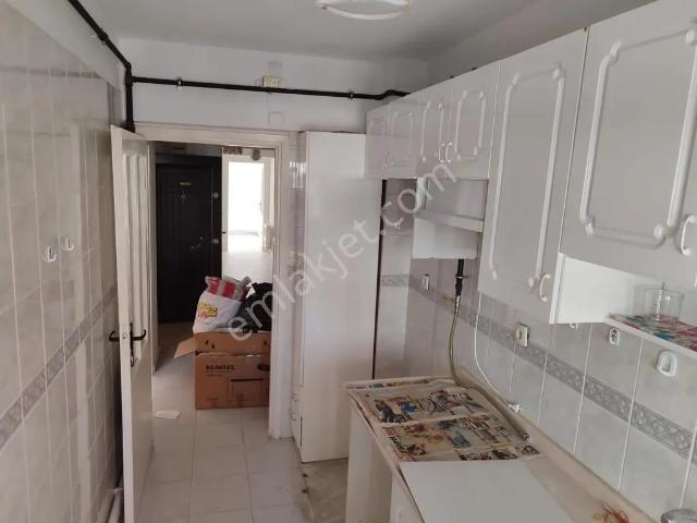 Sahibinden Cevatpasada Anafartalar Market Karşısı 2+1