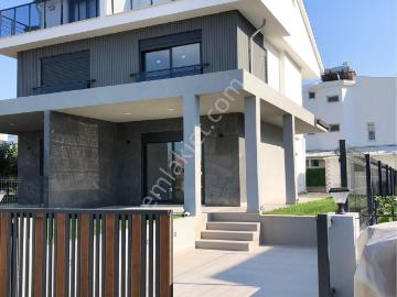 Sahibinden Denize 300mt.dikili 4+1 120mt2 önü Yeşil Alan Villa