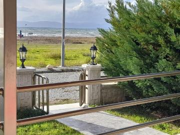 Sahibinden Dikili'de Denize Sıfır Ultralux Villa